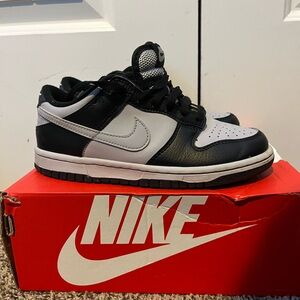 Nike Kids Black and Gray Nike dunks